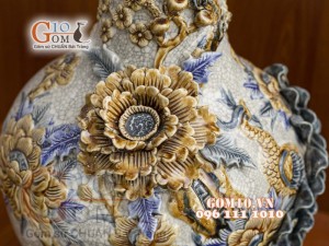 Bình tỏi men rạn đắp nổi Công Đào, đuôi kênh cao 45cm