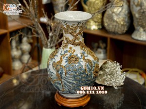 Bình tỏi men rạn đắp nổi Công Đào Phú Quý, cao 45cm