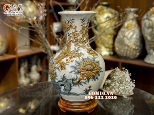 Bình tỏi men rạn đắp nổi Công Đào Phú Quý, cao 45cm