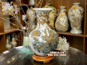 Bình tỏi men rạn đắp nổi Công Đào Phú Quý kênh, cao 45cm