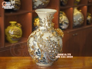 Bình tỏi men rạn đắp nổi Công Đào Phú Quý vẽ vàng 24k, cao 45cm