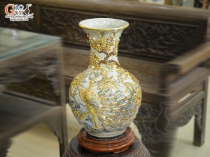 Bình tỏi men rạn đắp nổi Công Đào Tài Lộc vẽ vàng 24k, cao 45cm