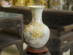 Bình tỏi men rạn đắp nổi Công Đào Tài Lộc vẽ vàng 24k, cao 45cm