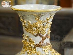 Bình tỏi men rạn đắp nổi Công Đào Tài Lộc vẽ vàng 24k, cao 45cm