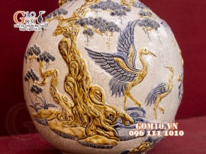 Bình tỏi men rạn đắp nổi Tùng Hạc, cao 60cm