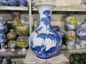 Bình tỏi men chàm cổ vẽ cảnh Tùng Lộc Diên Niên, cao 50cm