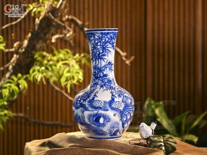 Bình tỏi men trắng vẽ Công Trúc Sơn Thủy, cao 45cm