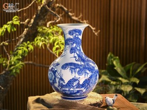Bình tỏi men trắng vẽ Tùng Lộc Sơn Thủy, cao 52cm