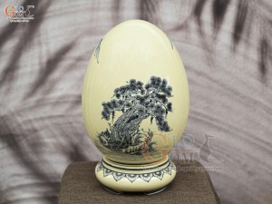 Bình trứng phong thủy men cổ họa tiết Mã Đáo Thành Công, cao 34cm (cả đế)