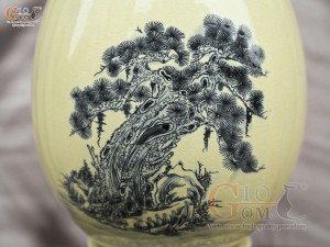 Bình trứng phong thủy men cổ họa tiết Mã Đáo Thành Công, cao 34cm (cả đế)