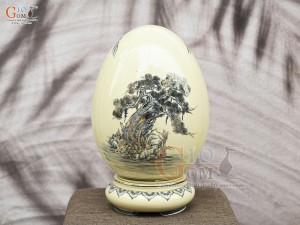Bình trứng phong thủy men cổ họa tiết Mã Đáo Thành Công vẽ vàng 24k, cao 34cm (cả đế)
