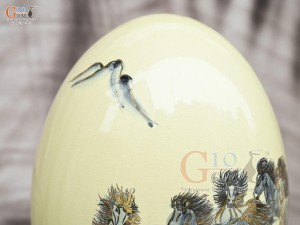 Bình trứng phong thủy men cổ họa tiết Mã Đáo Thành Công vẽ vàng 24k, cao 34cm (cả đế)