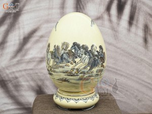 Bình trứng phong thủy men cổ họa tiết Mã Đáo Thành Công vẽ vàng 24k, cao 34cm (cả đế)