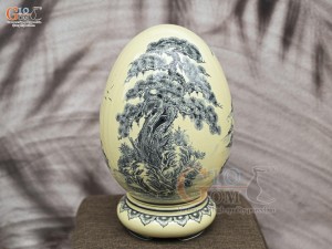 Bình trứng phong thủy men cổ họa tiết Sơn Thủy Hữu Tình, cao 45cm (cả đế)