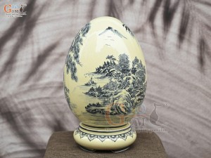 Bình trứng phong thủy men cổ họa tiết Sơn Thủy Hữu Tình, cao 34cm (cả đế)