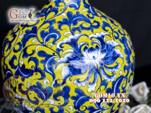 Bình Tụ Tài nền vàng vẽ hoa dây, cao 38cm