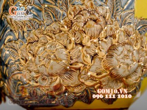 Bình tỳ bà Công Đào đắp nổi vẽ vàng 24k, nền vàng - cao 40cm