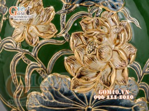 Bình tỳ bà Công Đào đắp nổi vẽ vàng 24k, nền xanh - cao 40cm
