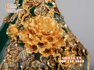 Bình tỳ bà Công Đào đắp nổi vẽ vàng 24k, nền xanh lục bảo - cao 40cm