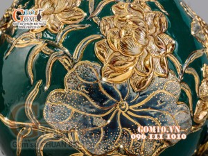 Bình tỳ bà Công Đào đắp nổi vẽ vàng 24k, nền xanh lục bảo - cao 40cm