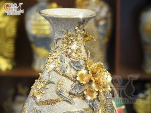 Bình tỳ bà men rạn đắp nổi Công Danh Phú Quý kênh vẽ vàng 24k, cao 54cm