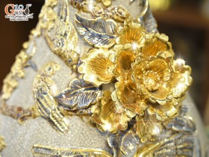 Bình tỳ bà men rạn đắp nổi Công Danh Phú Quý kênh vẽ vàng 24k, cao 54cm