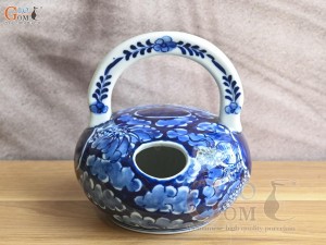 Bình vôi men lam cổ vẽ Long ẩn nền băng, cao 15cm