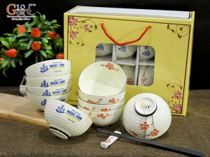 Bộ 10 bát cơm men kem vẽ hoa đào đỏ, in logo