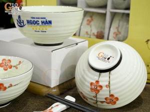 Bộ 10 bát cơm men kem vẽ hoa đào đỏ, in logo