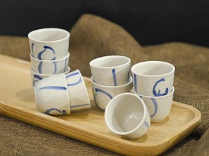 Bộ 10 chén sứ cổ