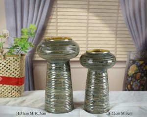 Bộ 2 lọ hoa dáng búp bê giả vuốt men rêu