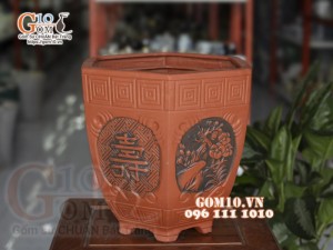 Bộ 3 chậu gốm đỏ lục giác đắp nổi cảnh Cúc Thọ Đào cao 35cm