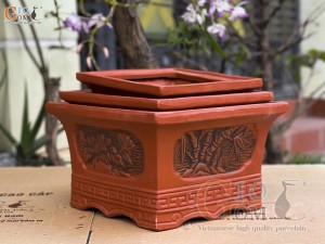 Bộ 3 chậu gốm vuông khắc hoa, màu đỏ, 28x28cm