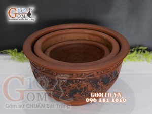Bộ 3 chậu tròn khắc nổi họa tiết công đào, 45m x 37cm x 30cm.