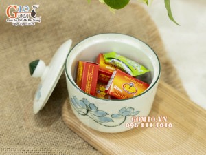 Bộ 3 hũ có nắp men kem vẽ hoa Sen xanh, 9,5cm