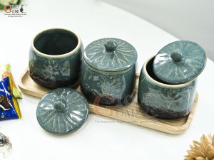 Bộ 3 hũ có nắp men hỏa biếnđắp nổi hoa Sen, cao 12cm