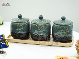 Bộ 3 hũ có nắp men hỏa biếnđắp nổi hoa Sen, cao 12cm