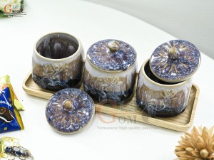 Bộ 3 hũ có nắp men hoàng thổ đắp nổi hoa Sen, cao 12cm