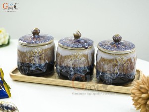Bộ 3 hũ có nắp men hoàng thổ đắp nổi hoa Sen, cao 12cm
