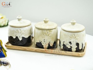Bộ 3 hũ có nắp men kem đắp nổi hoa Sen, cao 12cm