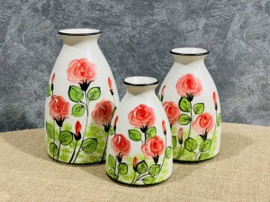 Bộ 3 lọ hoa dáng chai men kem vẽ hoa hồng đỏ