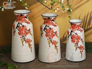 Bộ 3 lọ hoa men kem dáng cổ thắt vẽ hoa Đào đỏ, cao 28cm