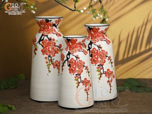 Bộ 3 lọ hoa men kem dáng cổ thắt vẽ hoa Đào đỏ, cao 28cm