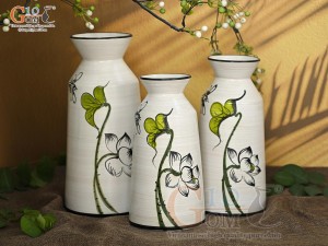 Bộ 3 lọ hoa men kem dáng cổ thắt vẽ hoa Sen xanh, cao 28cm