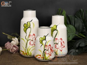 Bộ 3 lọ hoa men kem dáng miệng thon vẽ hoa Sen đỏ, cao 23cm
