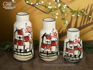Bộ 3 lọ hoa men kem dáng miệng thon vẽ Phố Cổ, cao 23cm
