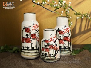 Bộ 3 lọ hoa men kem dáng miệng thon vẽ Phố Cổ, cao 23cm