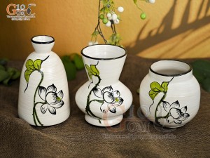 Bộ 3 lọ hoa mini men kem vẽ Sen xanh, cao 13cm