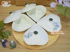 Bộ 4 bát nắp tim men kem vẽ hoa Sen xanh,(Kèm khay)