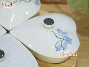 Bộ 4 bát nắp tim men kem vẽ hoa Sen xanh,(Kèm khay)